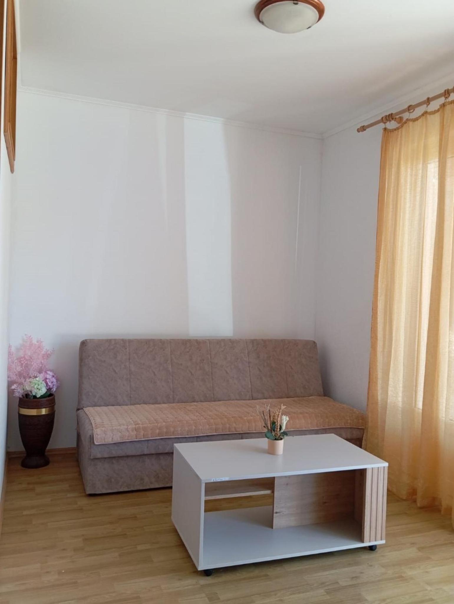 Apartments Šutalo