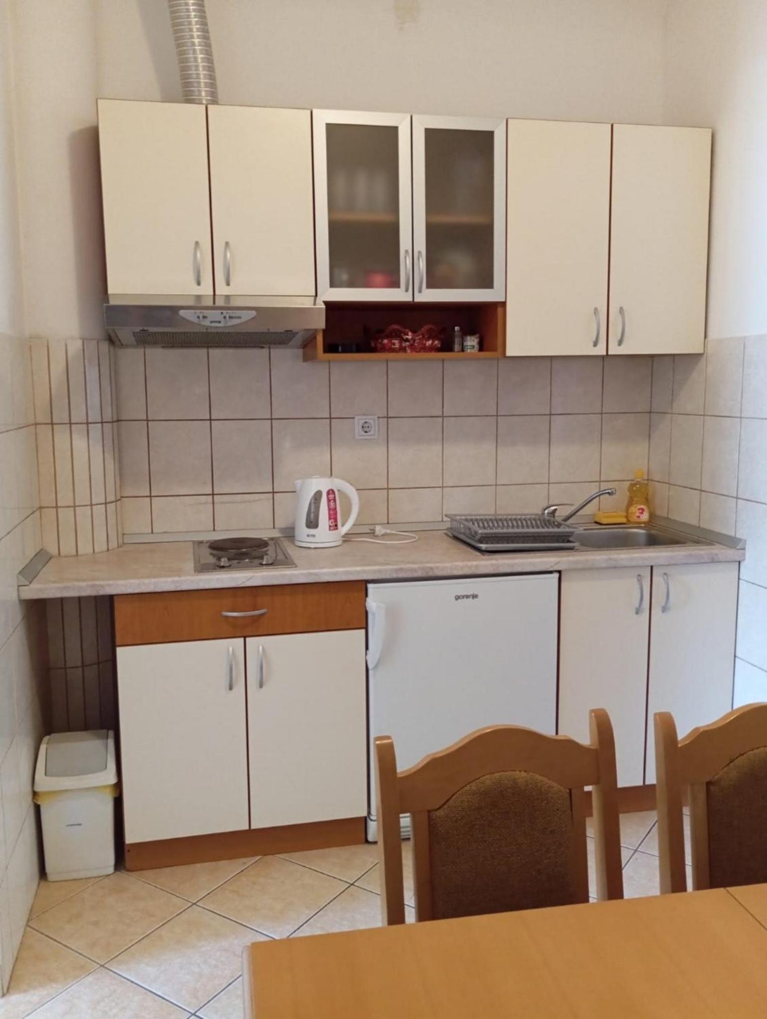 Apartments Šutalo