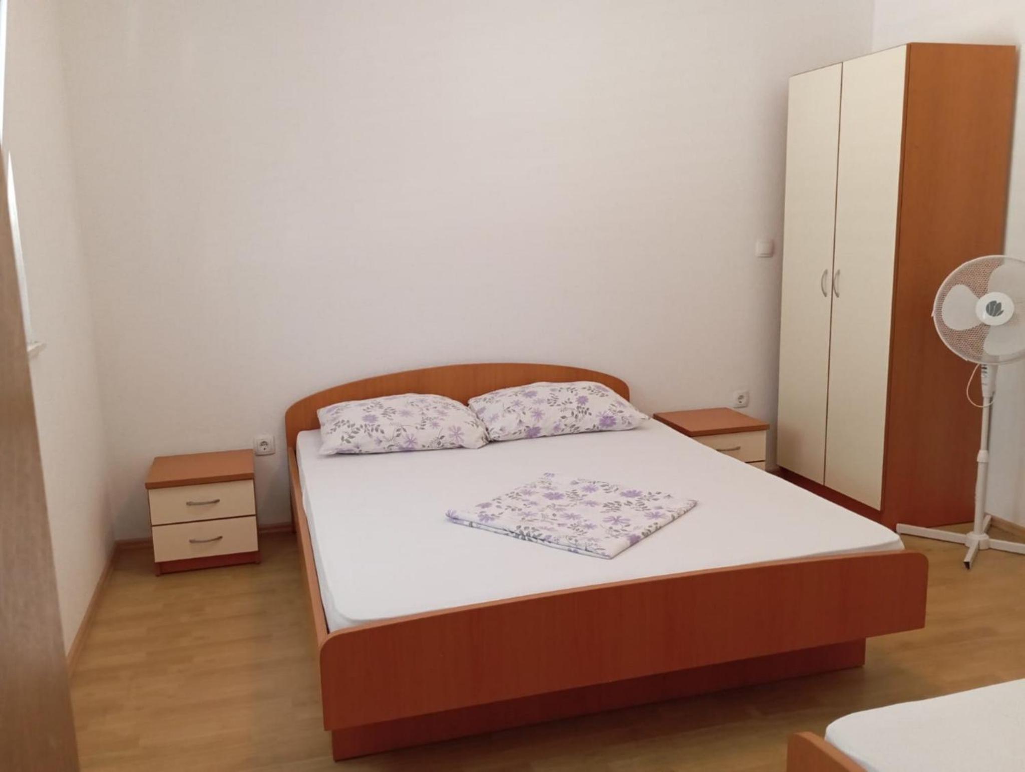 Apartments Šutalo