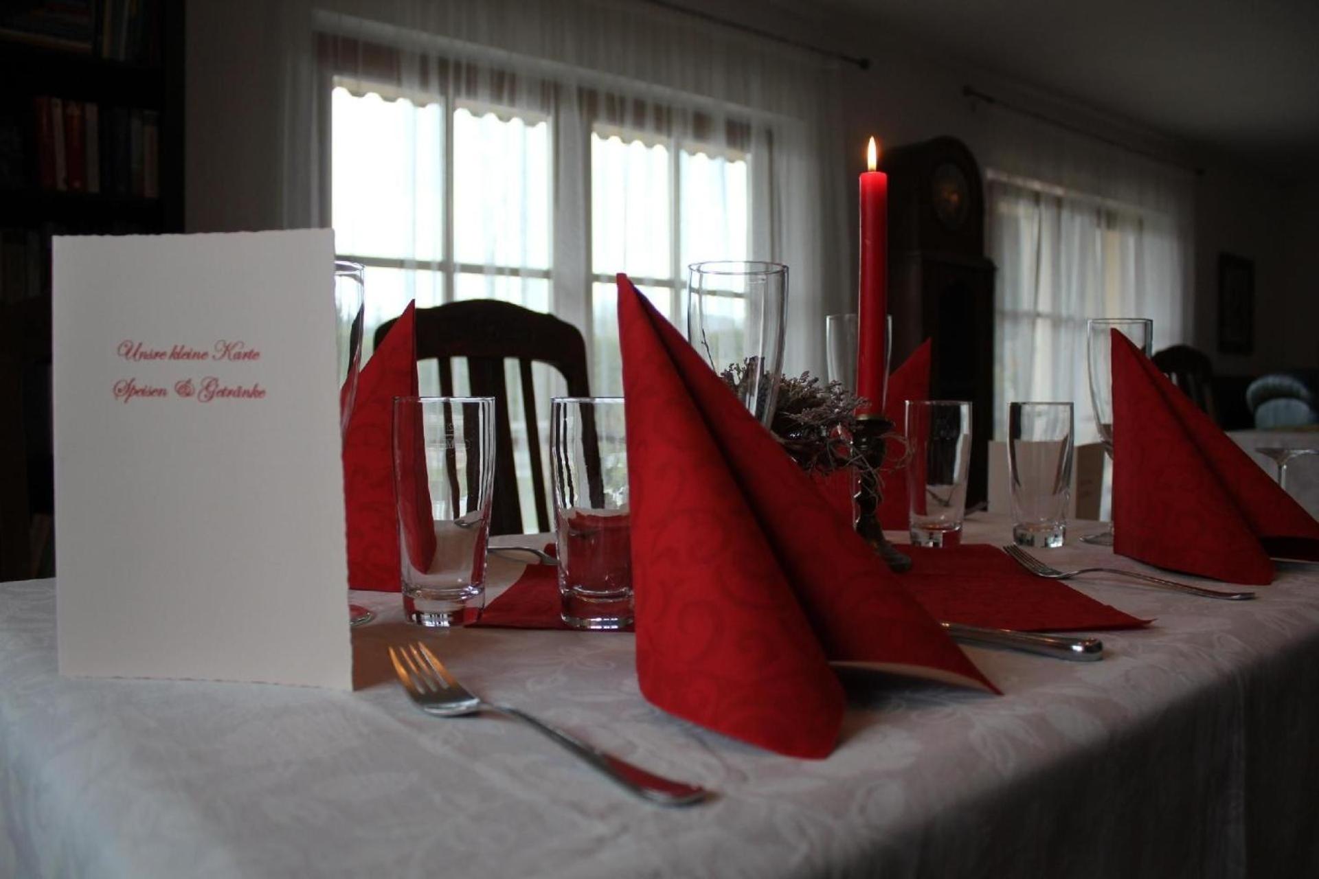 Gemütliches Doppelzimmer in Landhaus mit Garten und Terrasse