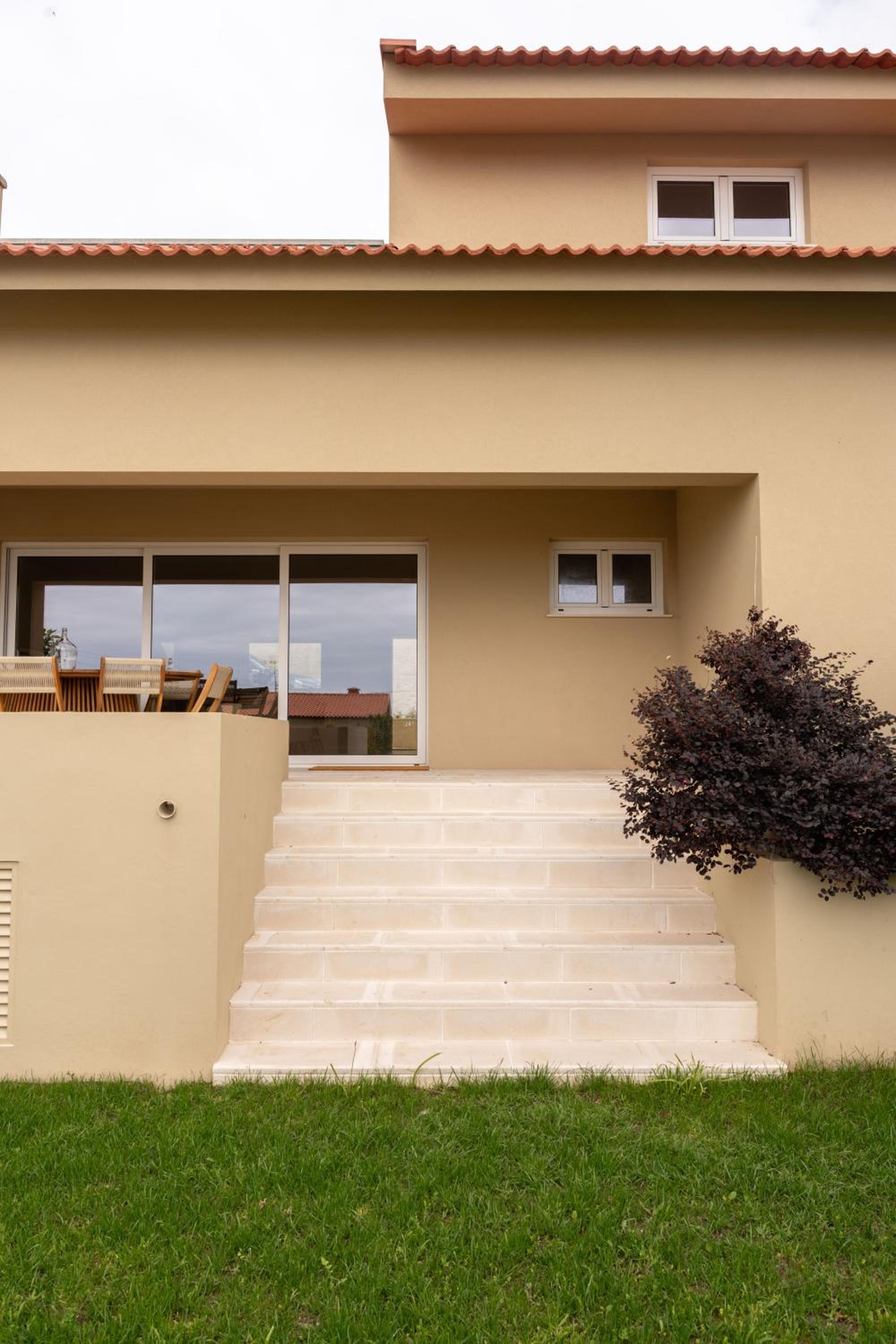 3 Olives House - by 3 Marias Residence view 5