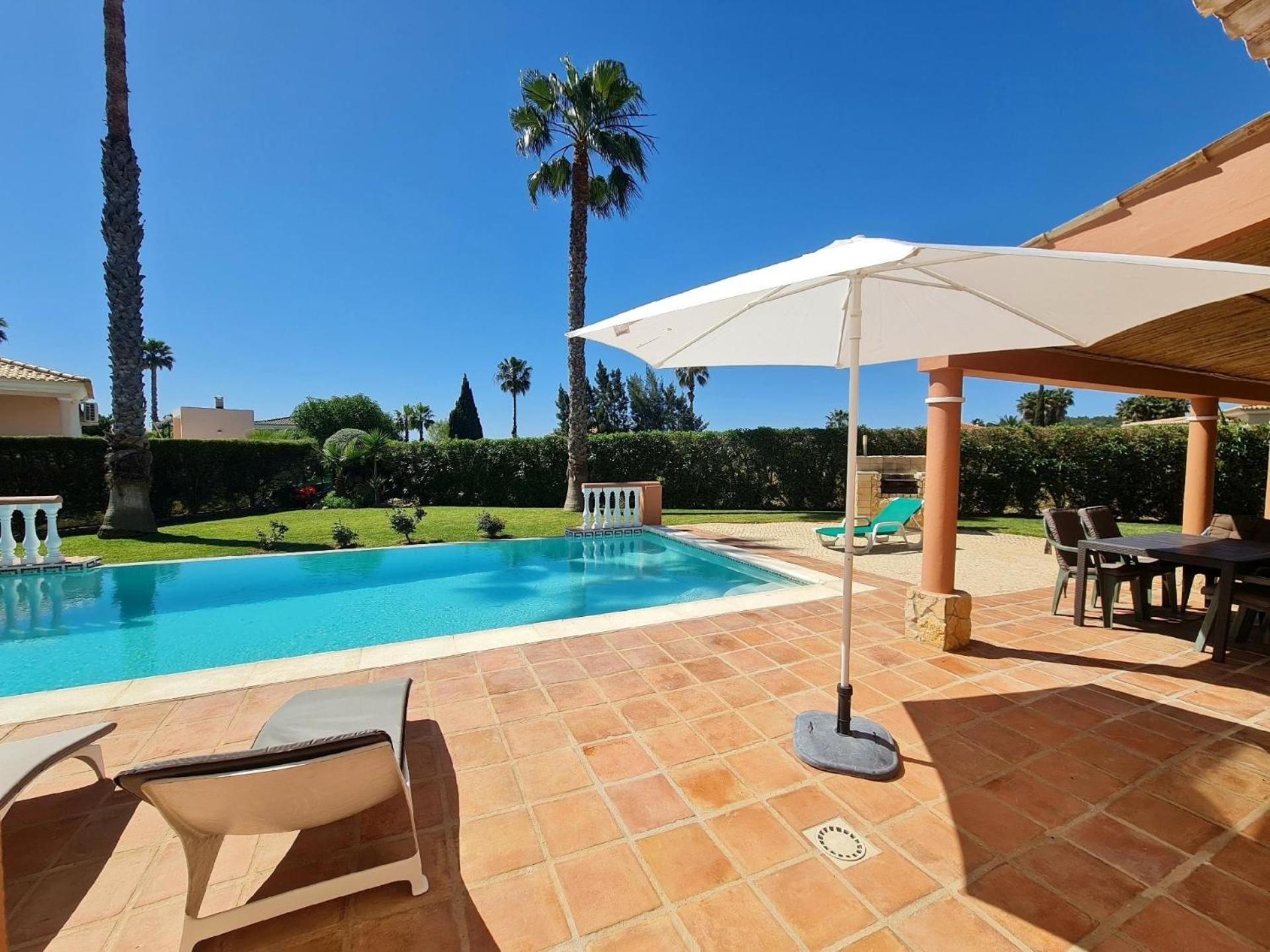 Herrliche Ferienvilla mit privaten Pool, Garten und Kinderspielplatz view 4