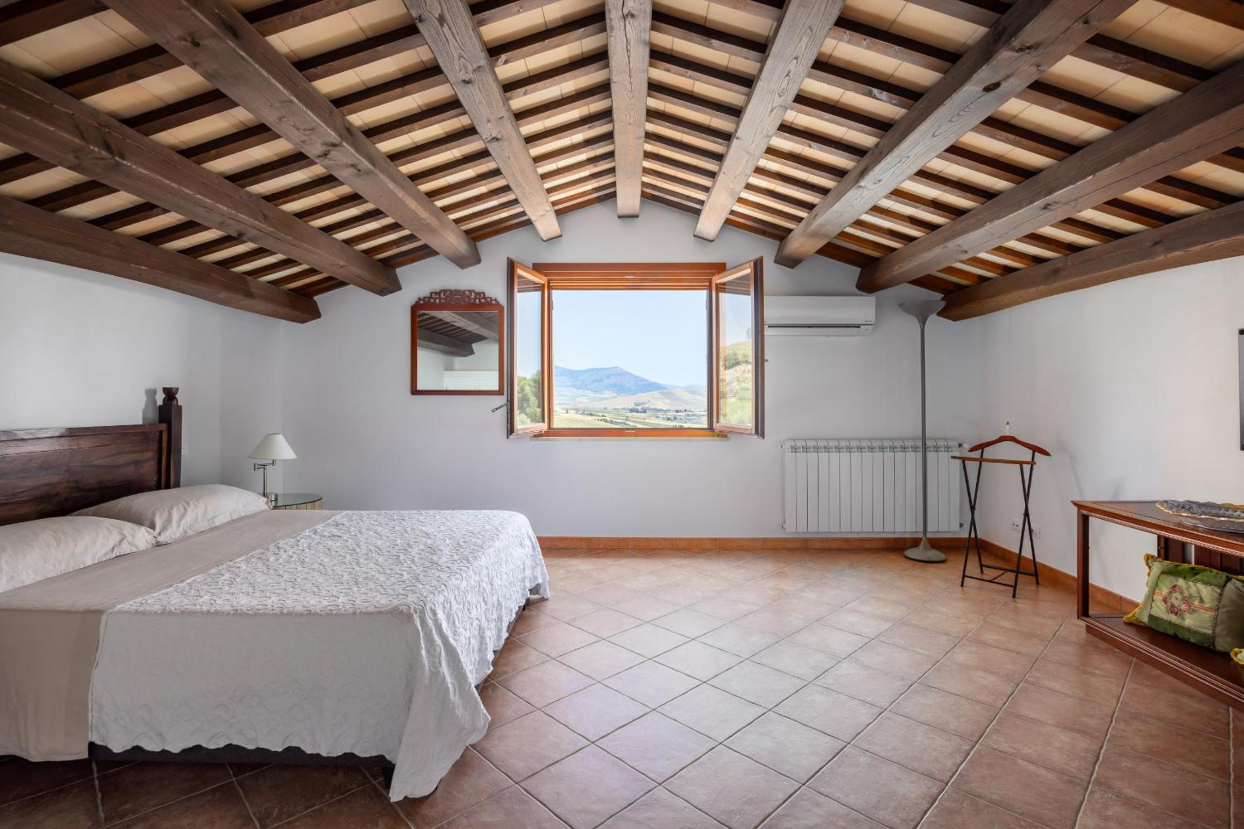 Villa sui Colli Ericini con Piscina by Wonderful Italy view 4