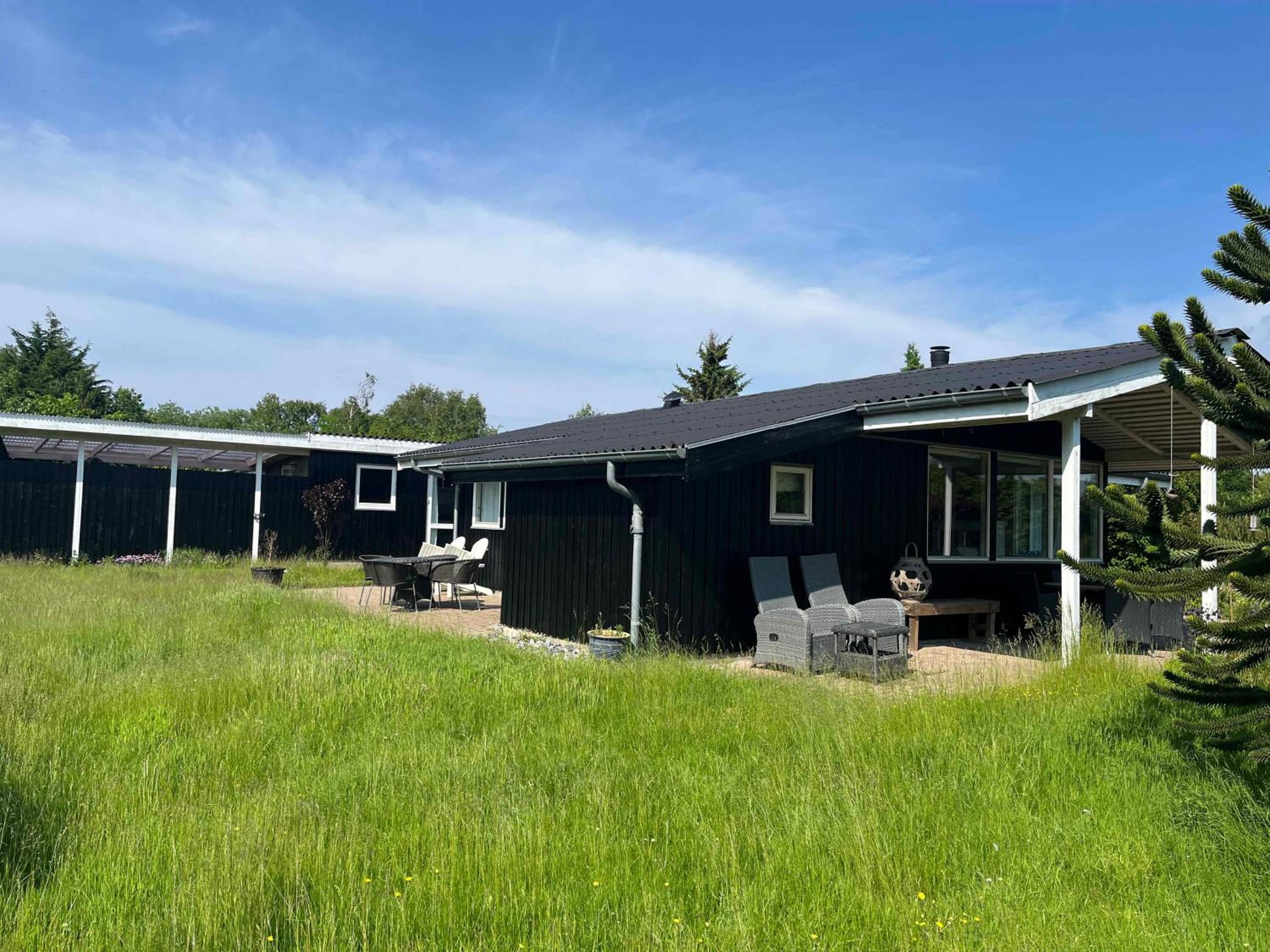 Holiday Home Close To The Beach In Nødebohuse