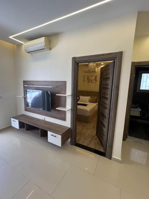 Small lovely cheerful apartment close to El Gouna