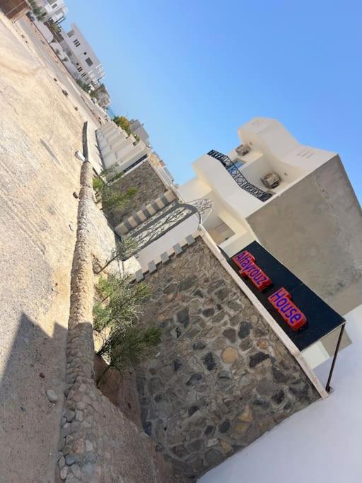 Small lovely cheerful apartment close to El Gouna