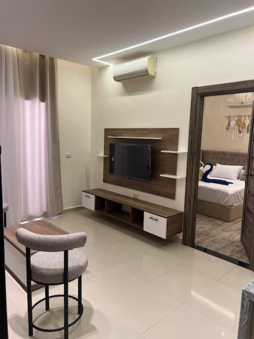 Small lovely cheerful apartment close to El Gouna