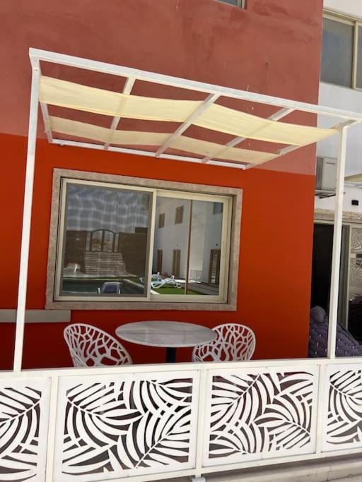 Small lovely cheerful apartment close to El Gouna