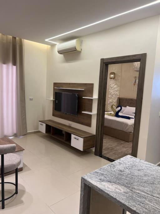 Small lovely cheerful apartment close to El Gouna