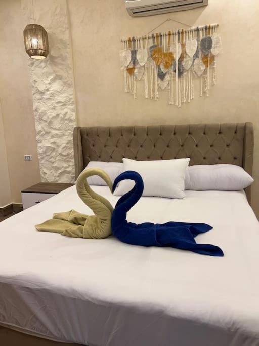 Small lovely cheerful apartment close to El Gouna