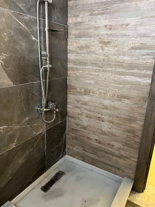 Small lovely cheerful apartment close to El Gouna