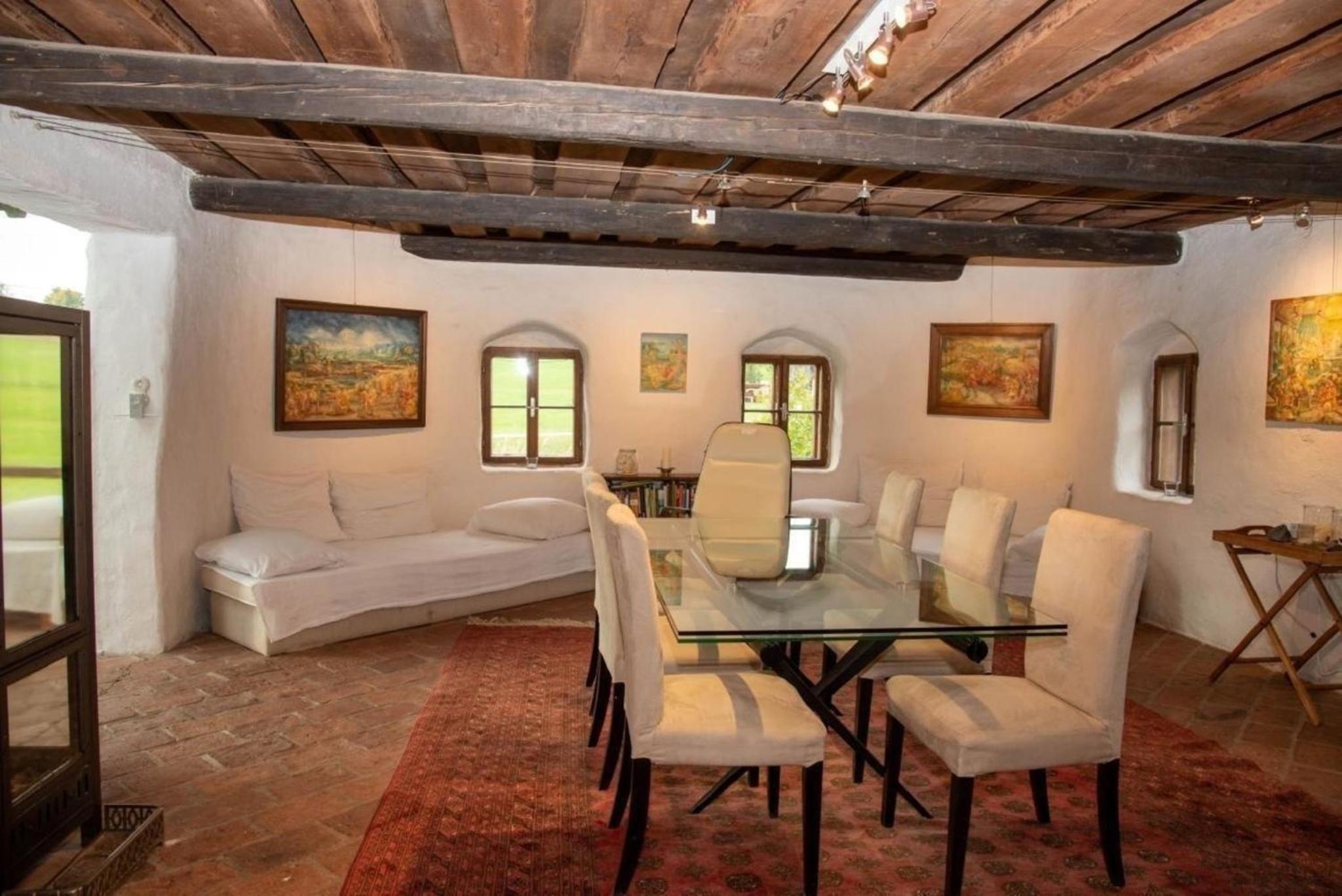 Wunderschönes Ferienhaus in Schloß Rosenau mit Offenerem Kamin