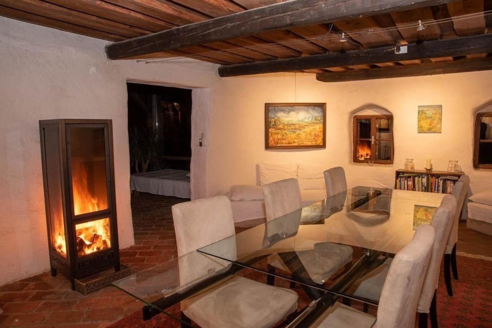 Wunderschönes Ferienhaus in Schloß Rosenau mit Offenerem Kamin