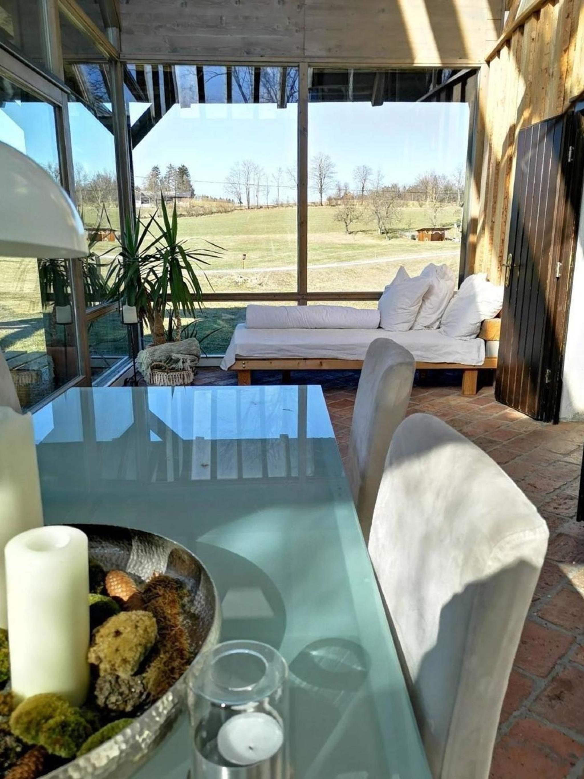 Wunderschönes Ferienhaus in Schloß Rosenau mit Offenerem Kamin