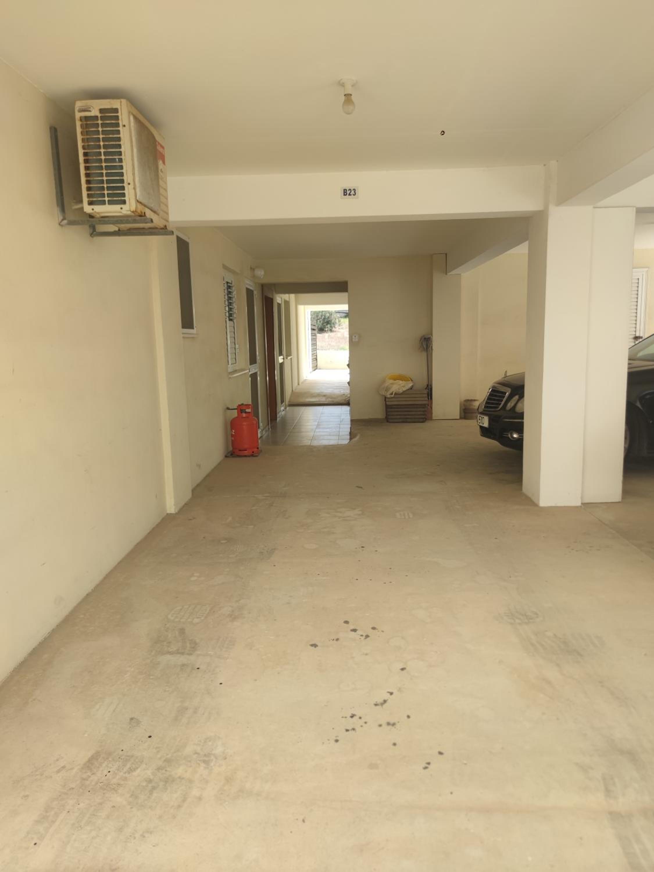Pantelia Apartment Paralimni