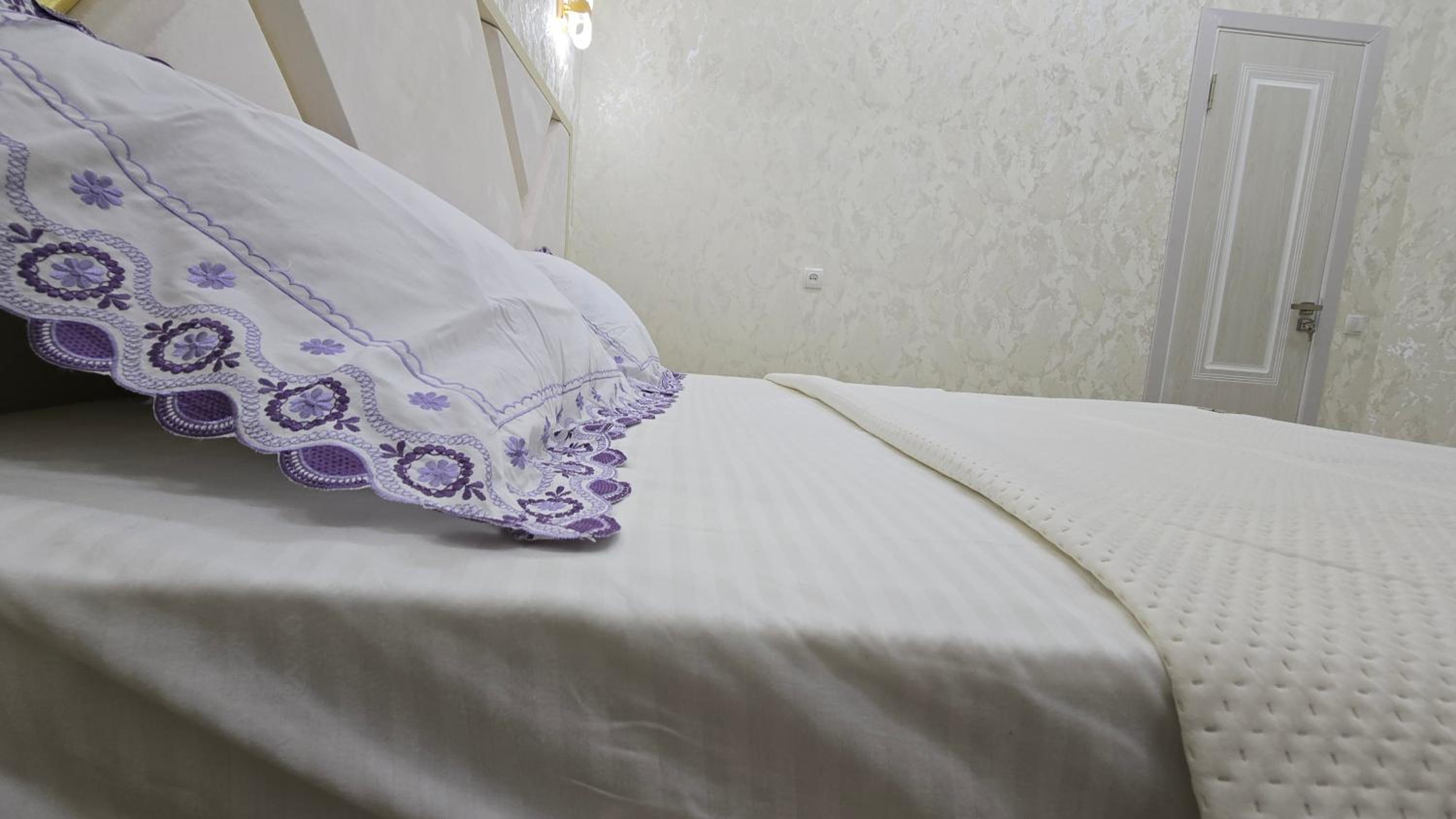 Rano's fayzli Family Guest House