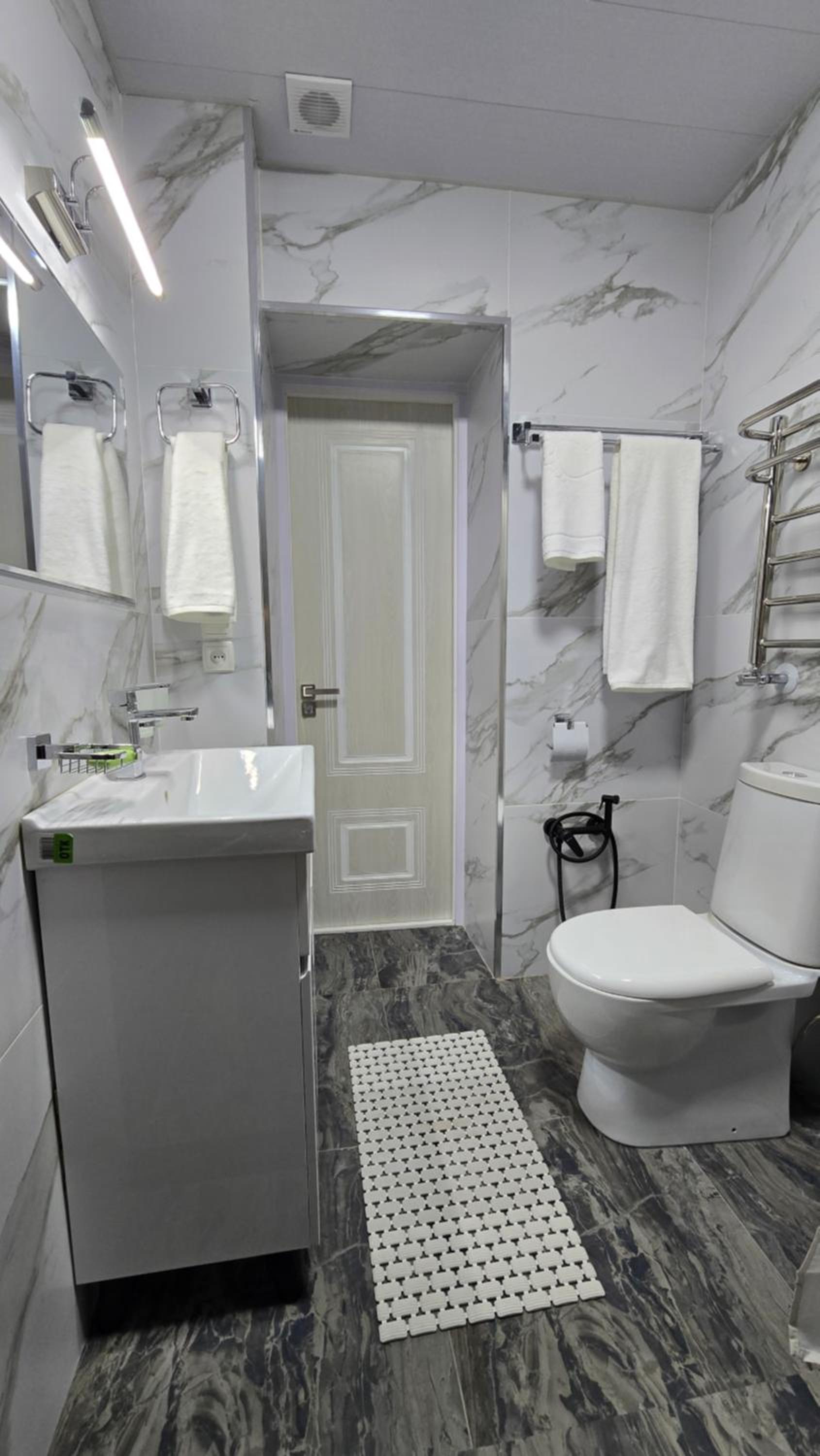 Rano's fayzli Family Guest House