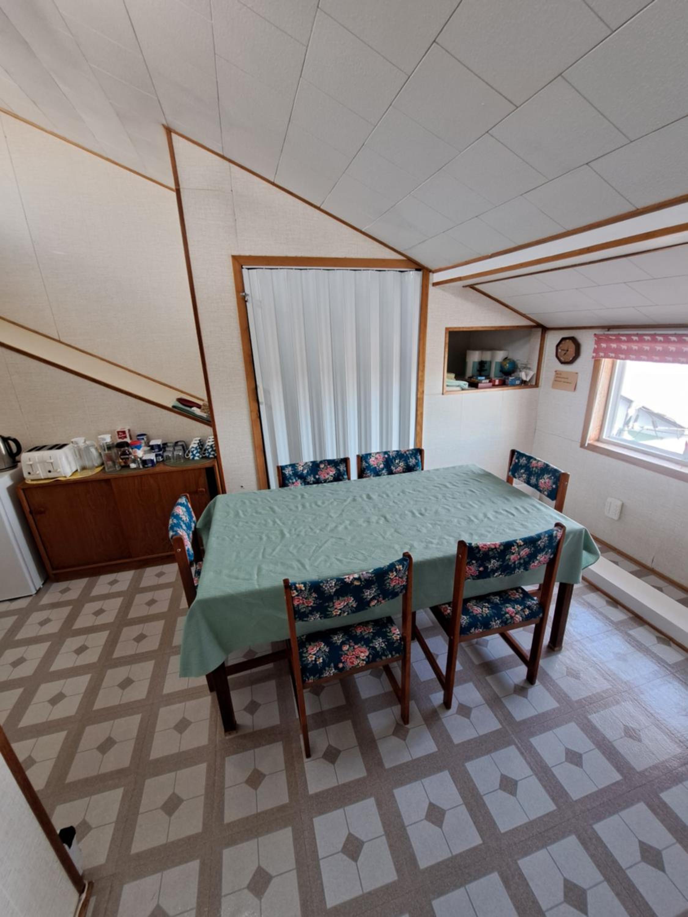 Polar Bear Bed and Breakfast