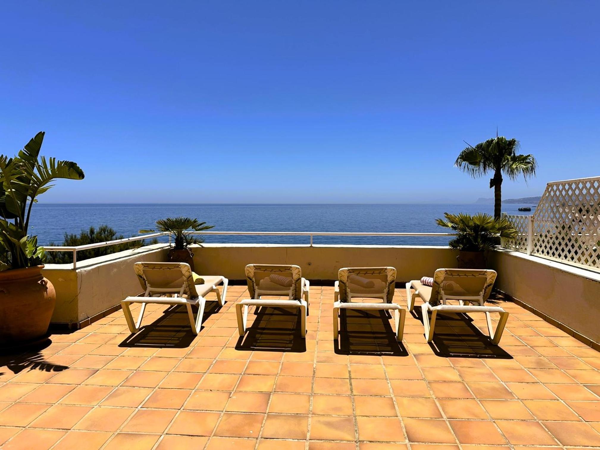 Apartments Bermuda Beach view 5