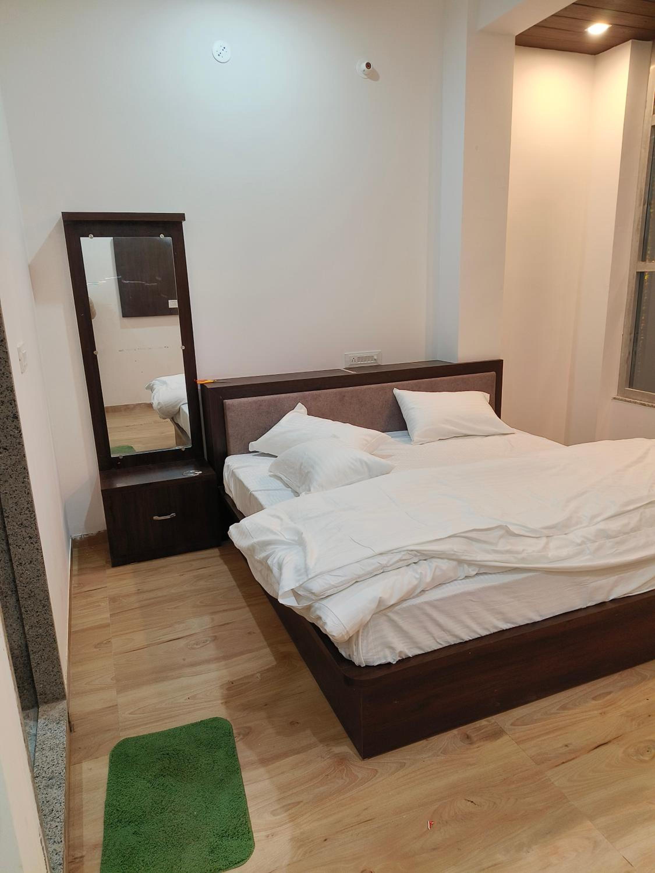 Hotel Anayaa fairview