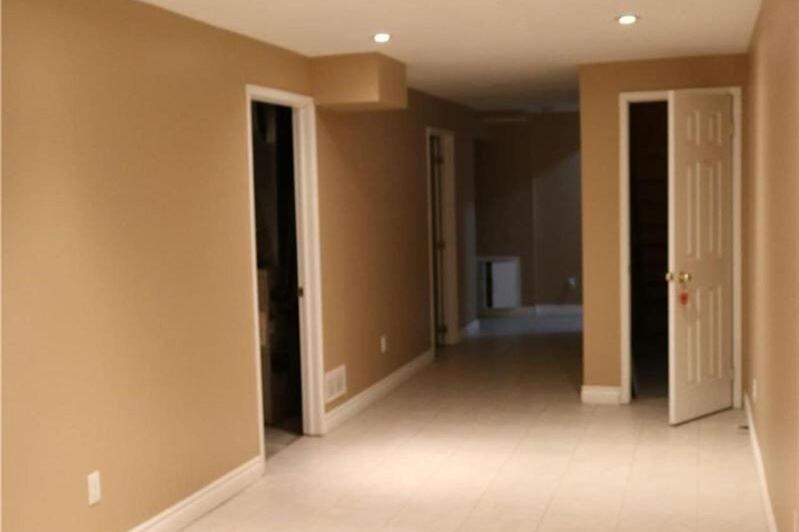 1 Brampton Executive Suite- Great Location- Opp Plaza, Restaurants, Gym, Shopping