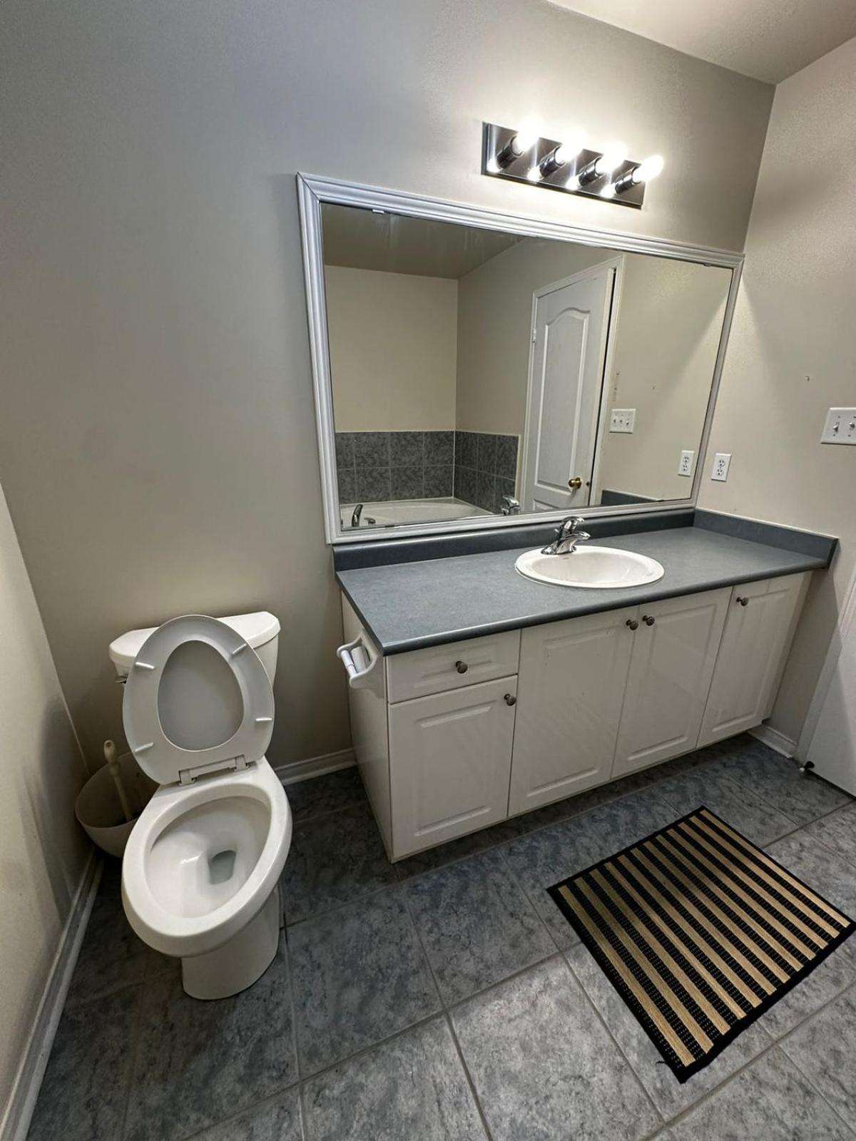 1 Brampton Executive Suite- Great Location- Opp Plaza, Restaurants, Gym, Shopping