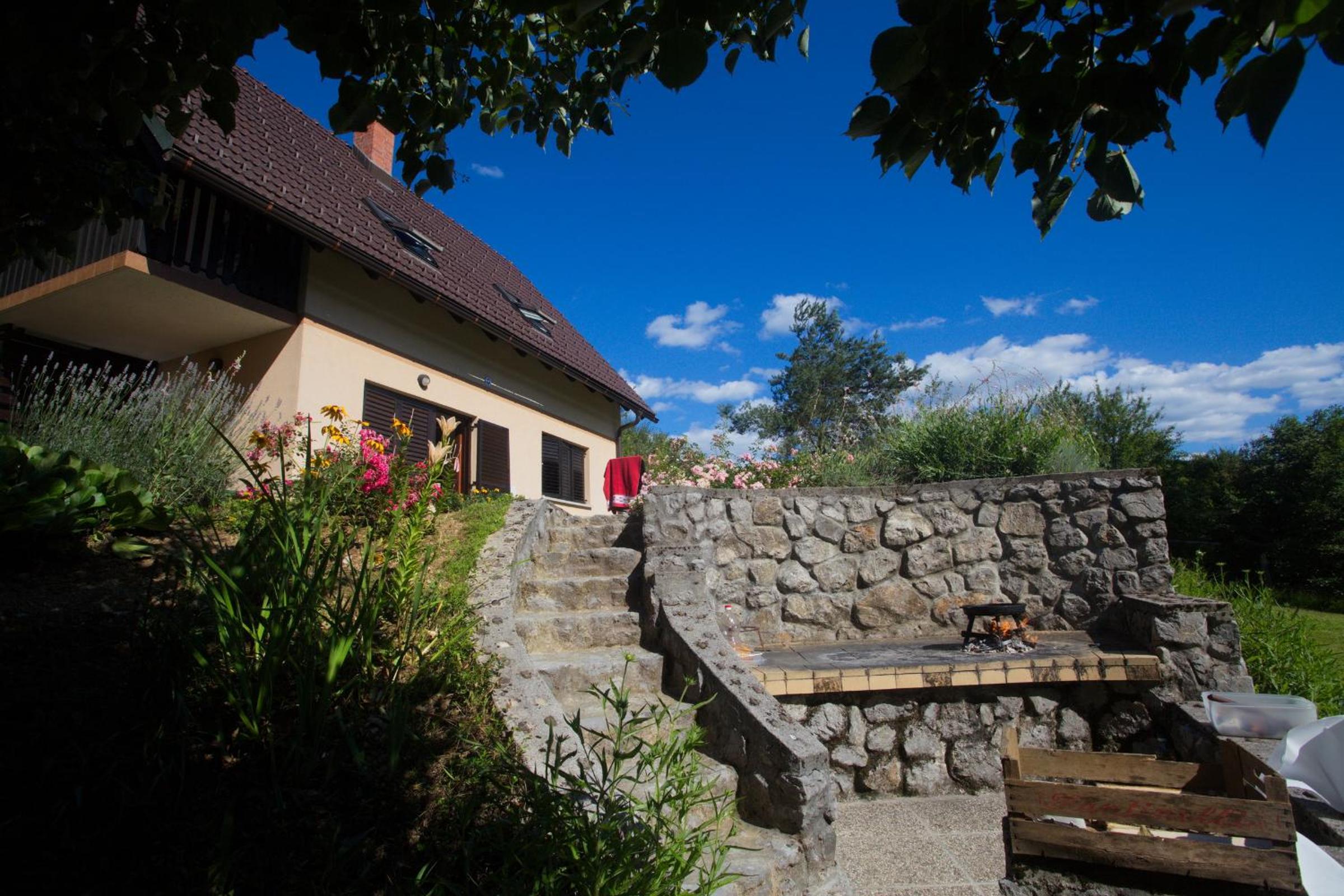 Domačija Marinč
