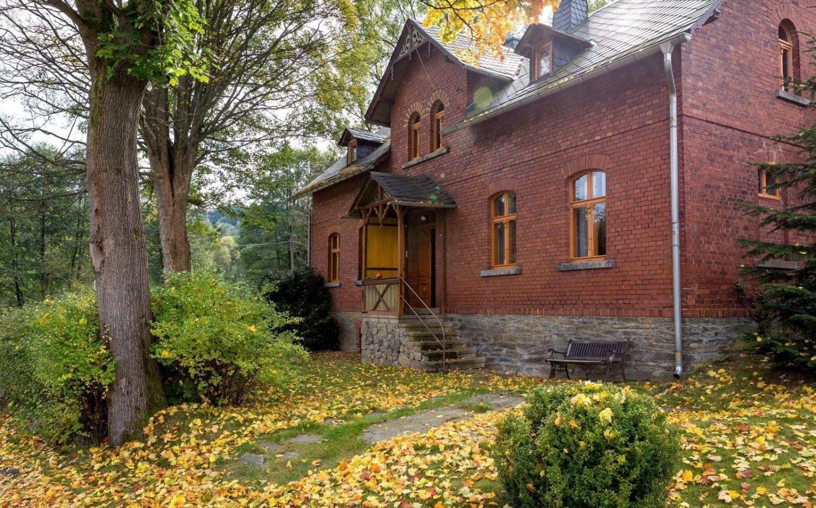 Charmantes Ferienhaus in Gürth mit Terrasse und Garten
