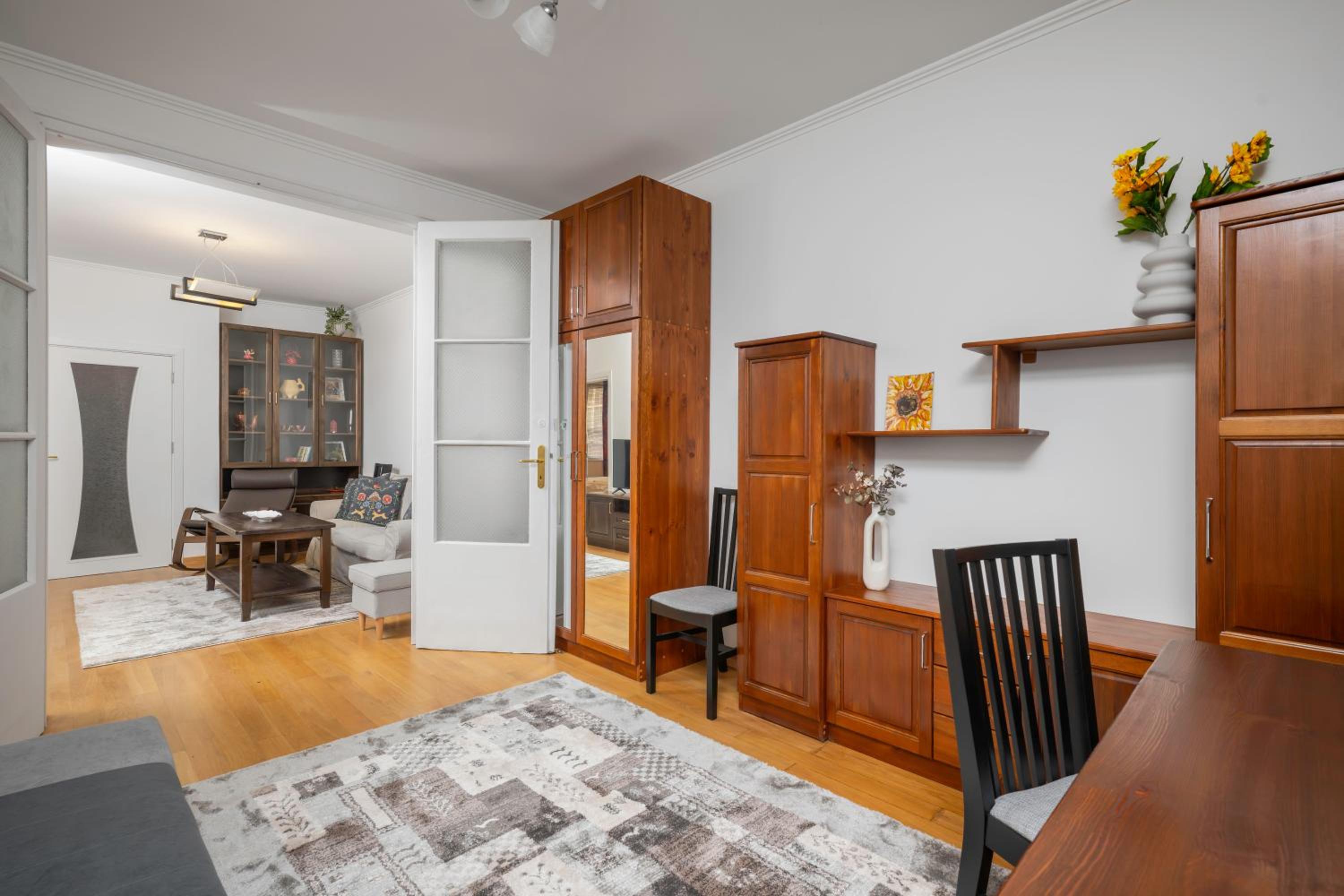 1BD flat with Desk on Russian Monument Square by Flat Mаnager