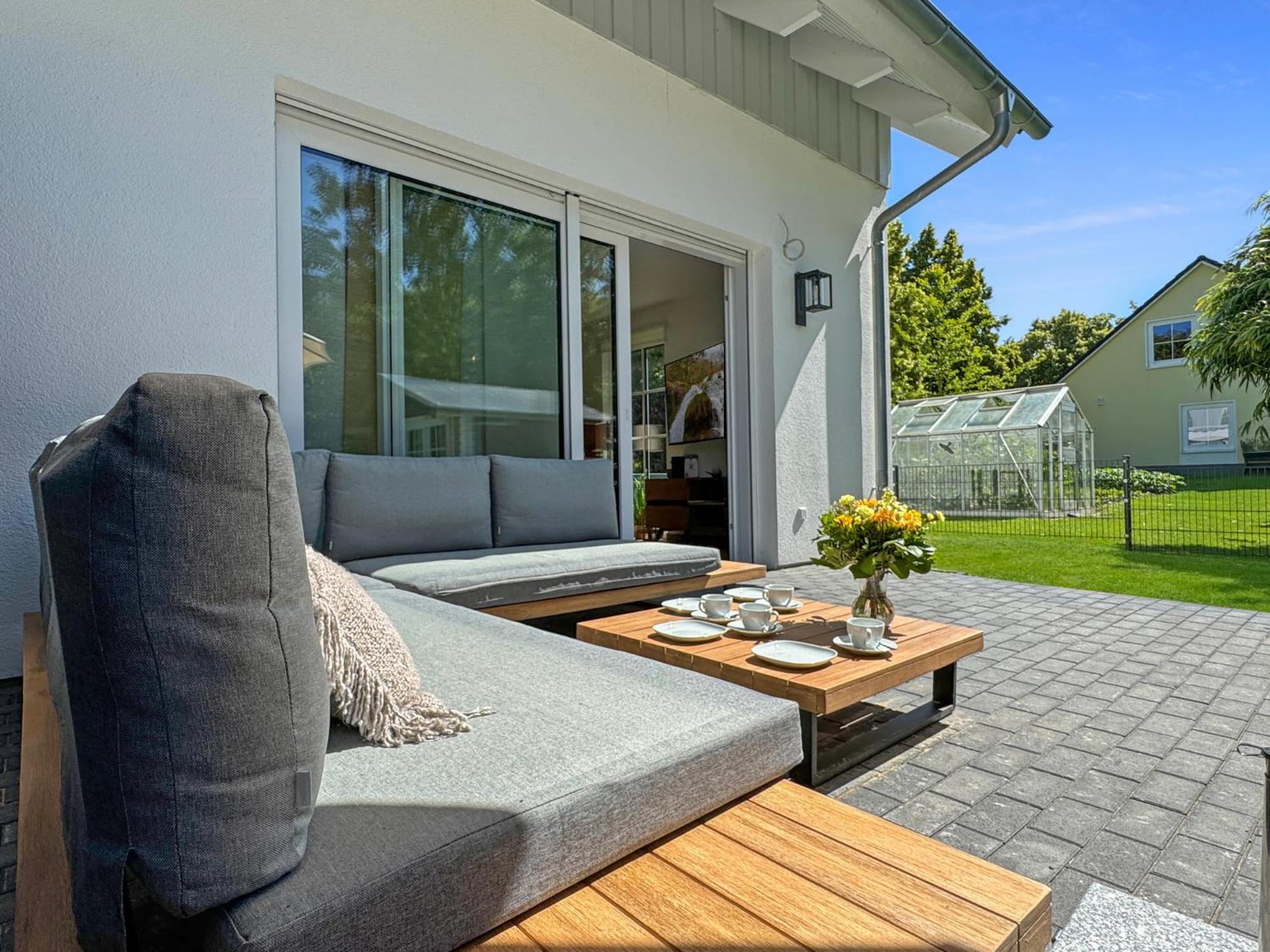 CBlue: Seeblick, Kamin, Wallbox, Natur