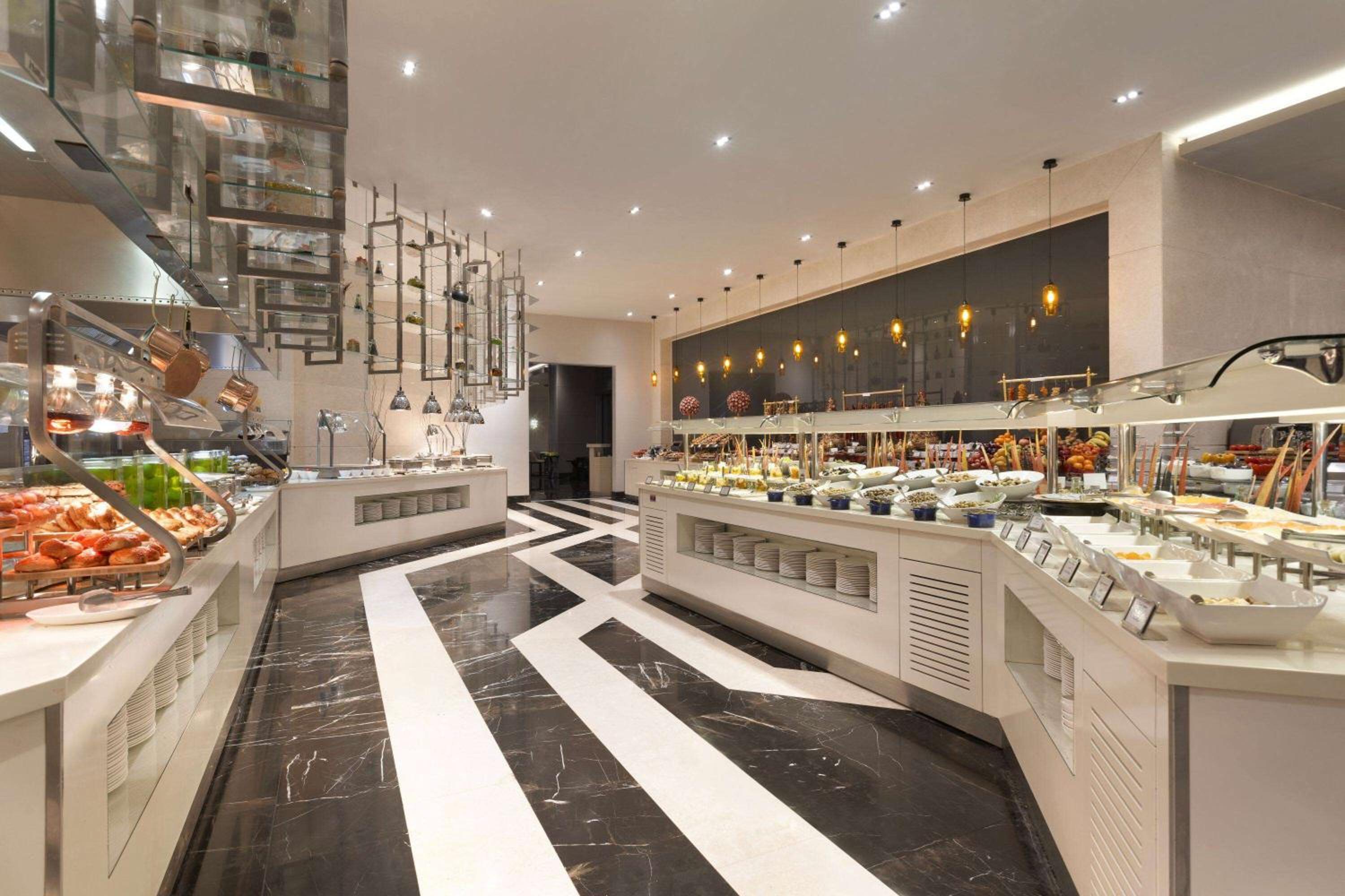 Wyndham Grand İstanbul Levent - Image 10