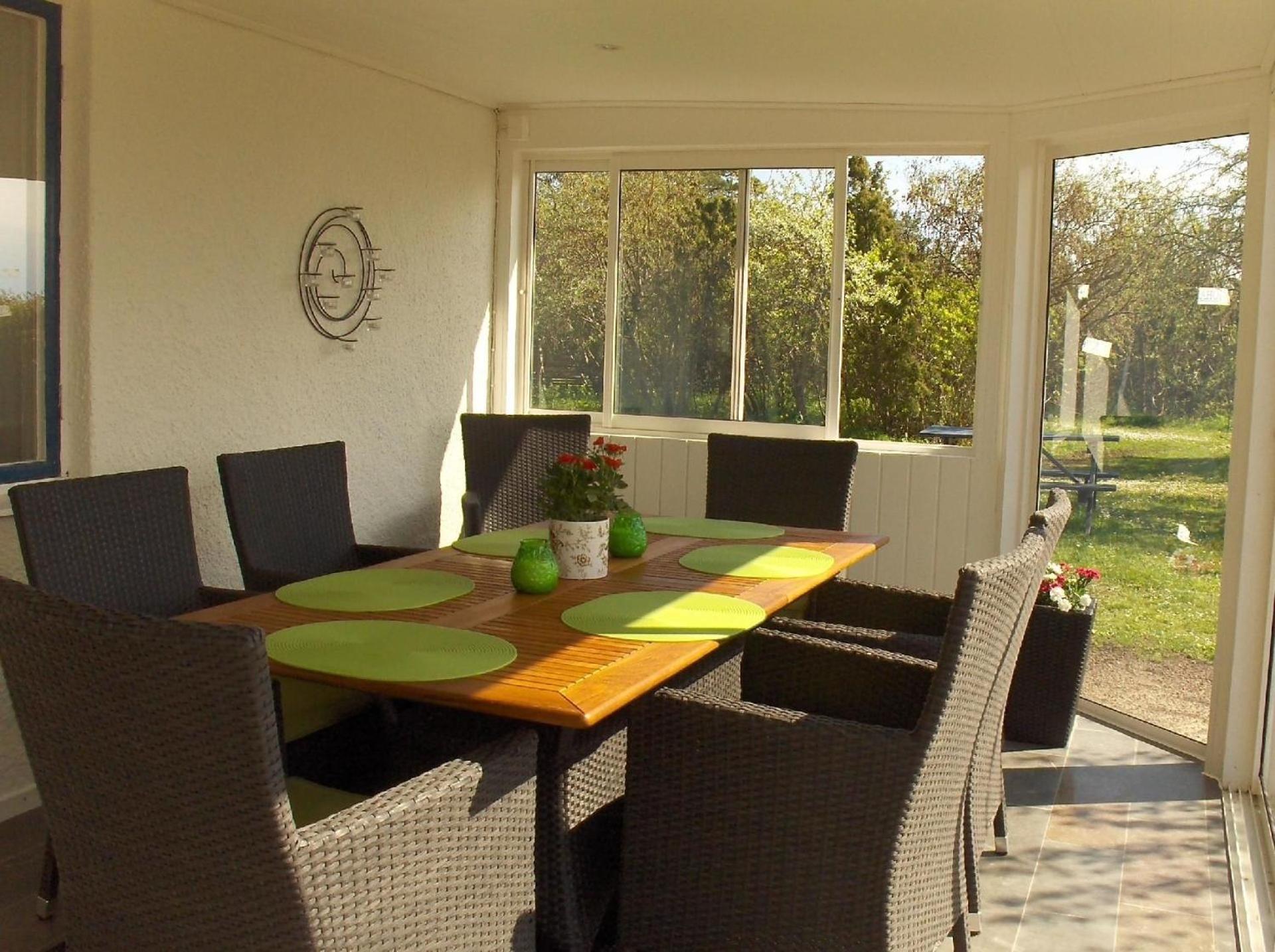 Freistehende Strandvilla mit großem Balkon