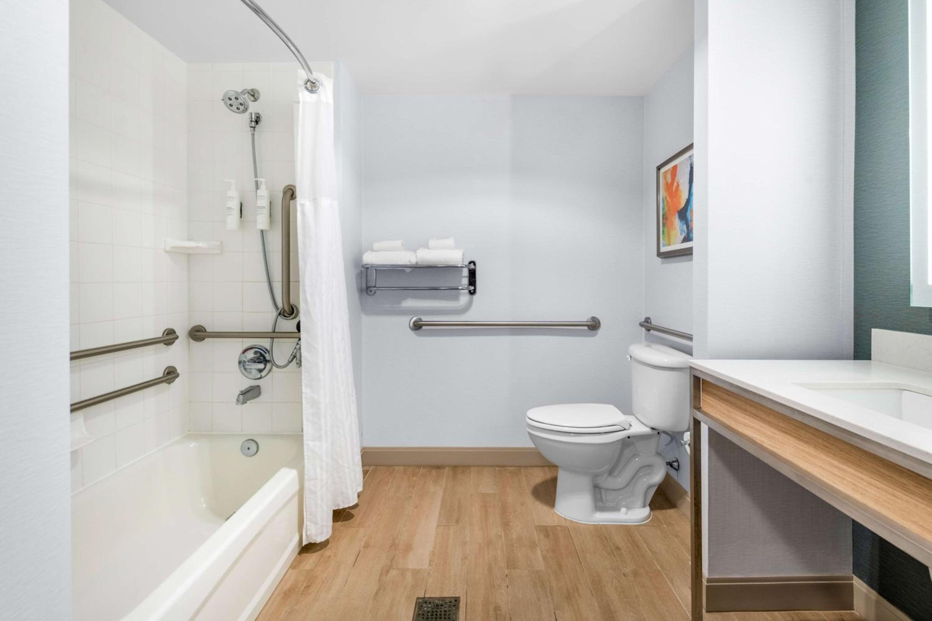 Hilton Garden Inn Suffolk Riverfront - Property Image 2