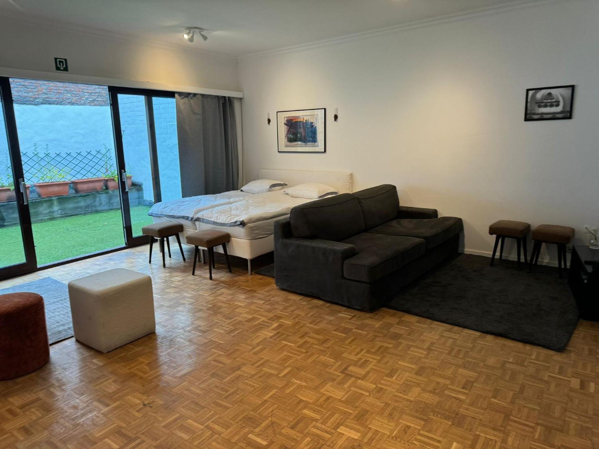 Garden loft in city center Meir 1FL