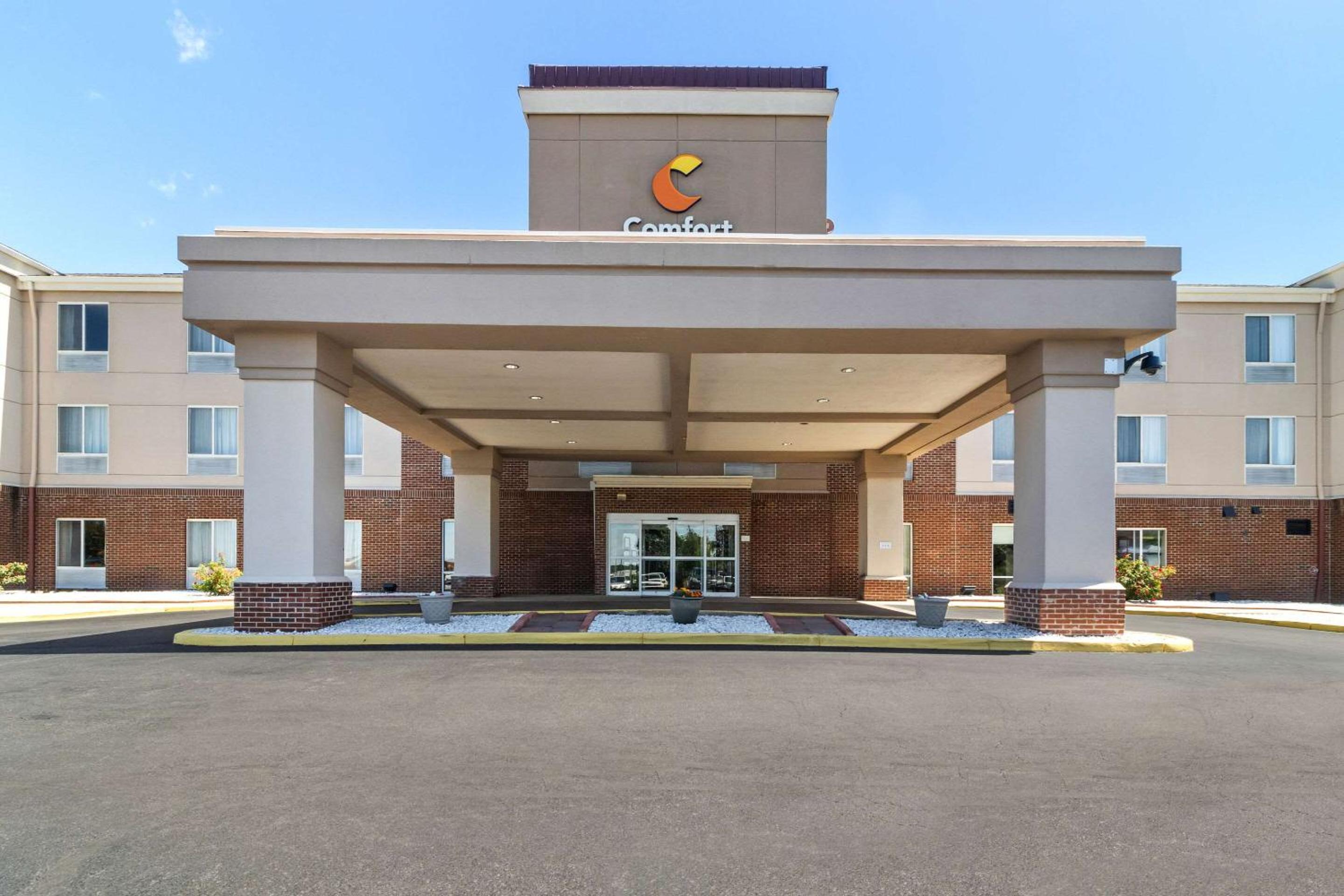 Mount Vernon Vacations - Comfort Suites - Property Image 1