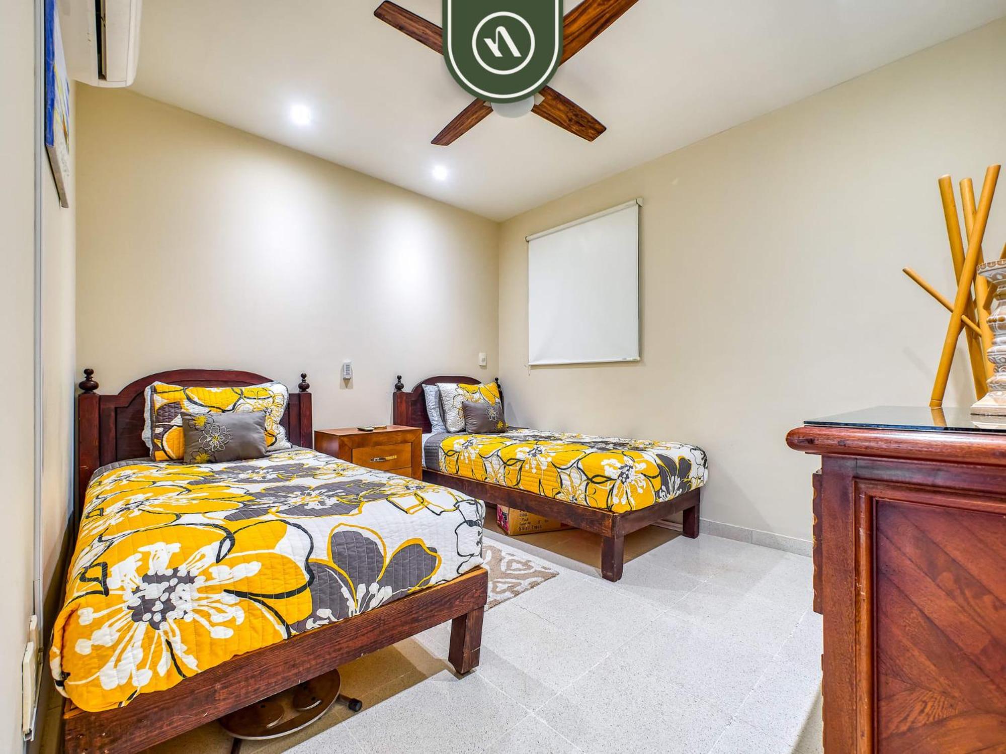 Oceanview 2 BR Condo - Beachclub - Pool - Ocean view 5