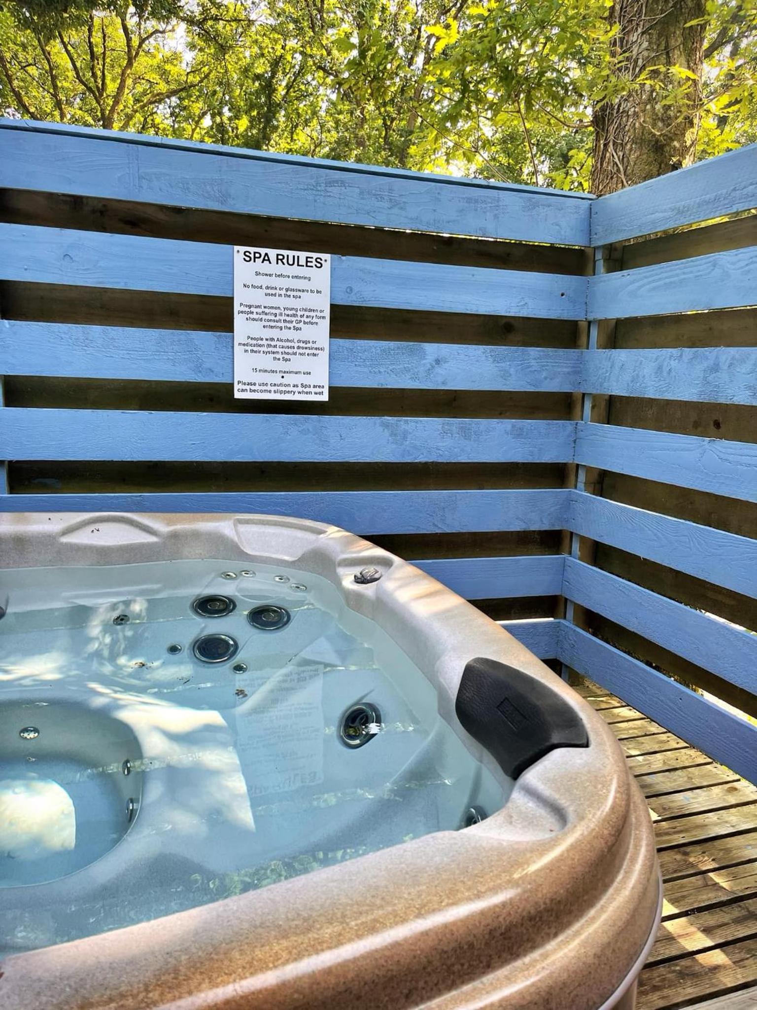 The Squirrel Lodge - Hot Tub - Pet Friendly - Pembrokeshire-Tenby view 2