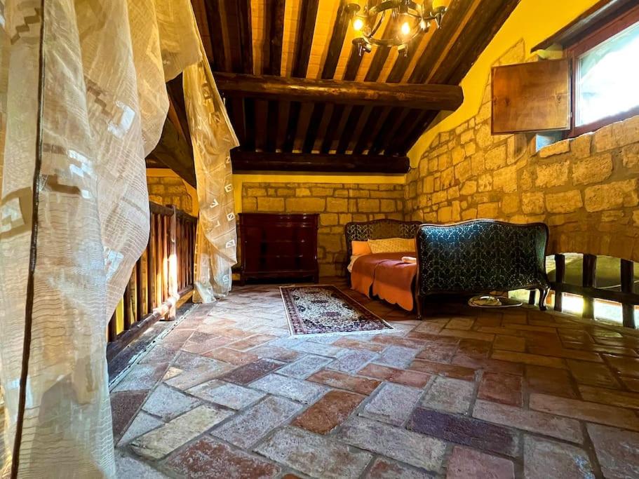 Country Villa with Netflix and Swimming Pool view 4