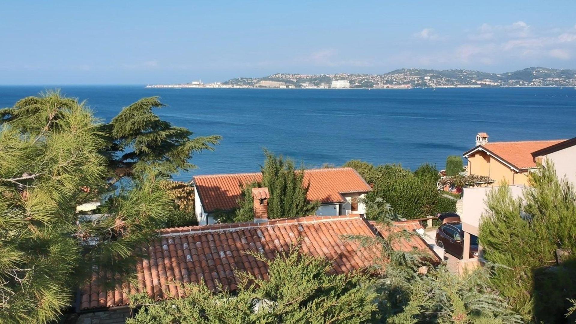 Villa Del Golfo, Apartement Mit Garten Und Pool view 2