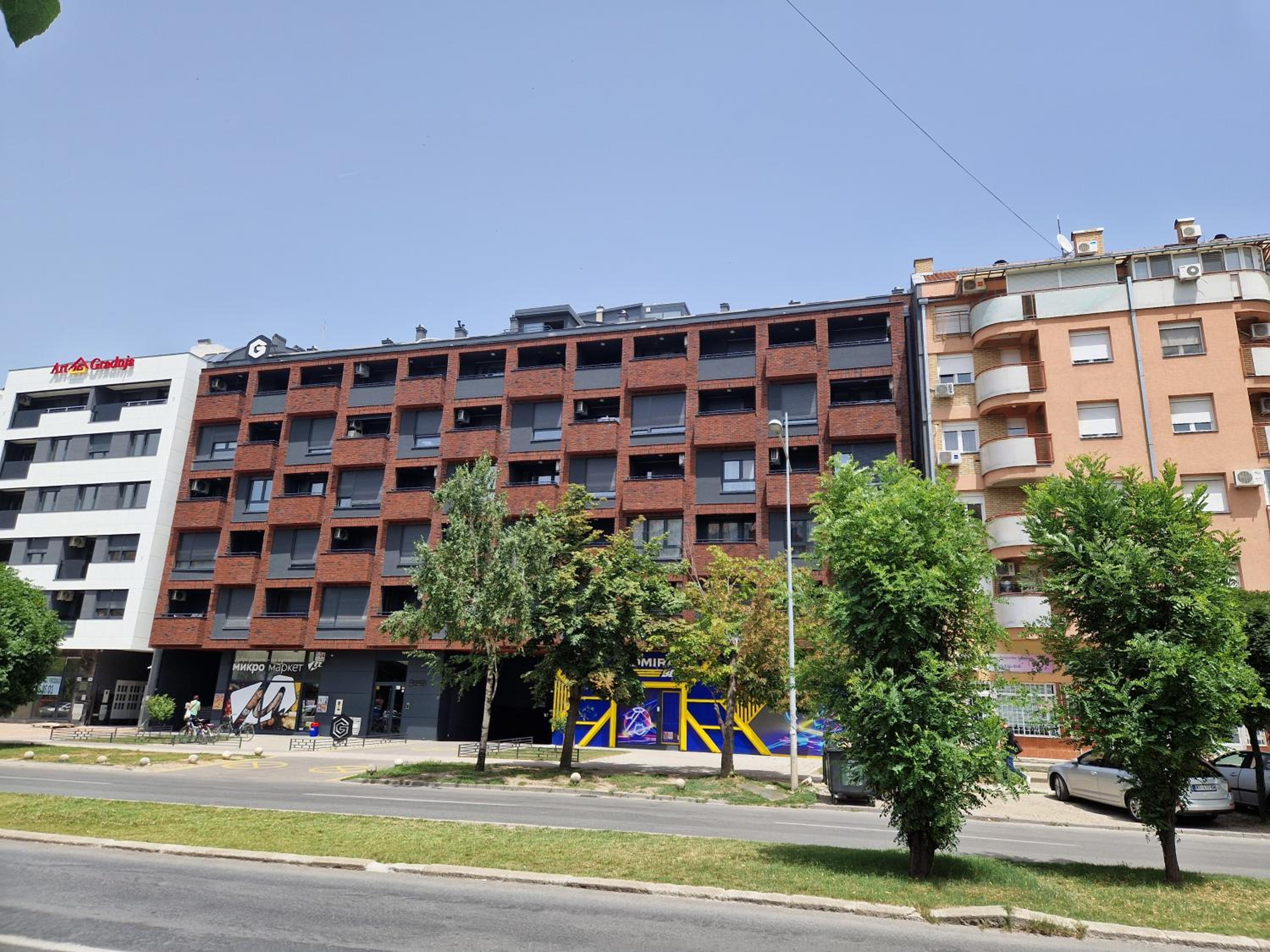 Photo 8