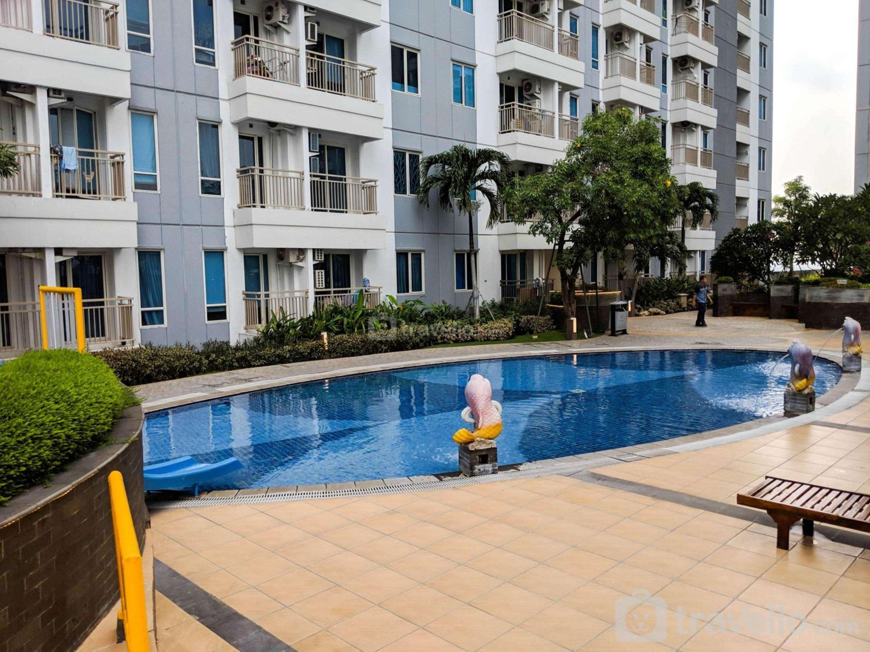 High Floor Studio Apartment at Orchard Tower Supermall Mansion By Travelio