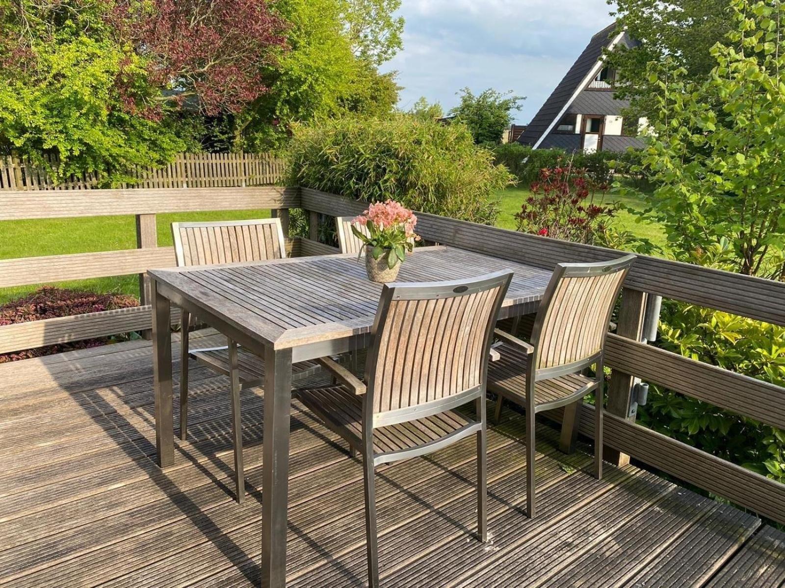 Ferienhaus in Fedderwardersiel mit Terrasse