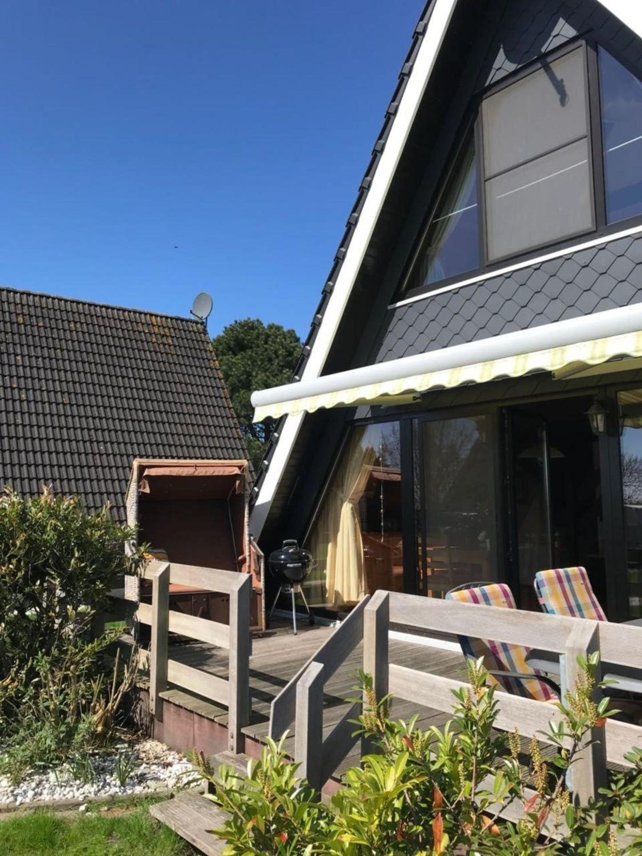 Ferienhaus in Fedderwardersiel mit Terrasse
