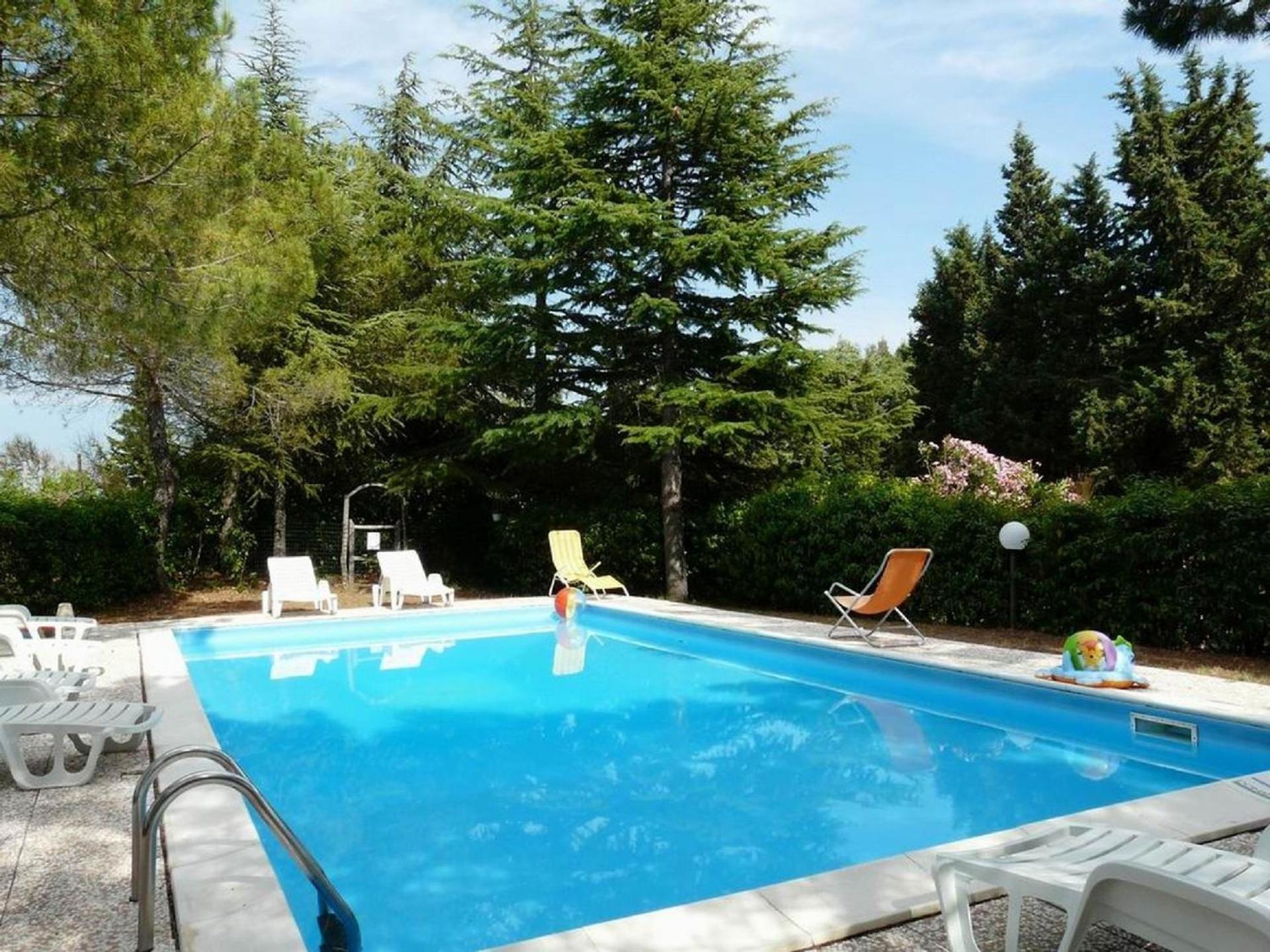 Komfortable Ferienwohnung in Montaione mit Schönem gemeinsamem Pool photo 3
