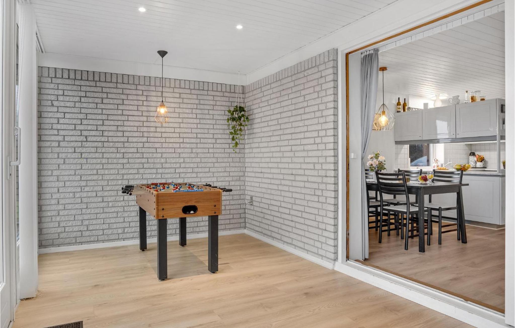 4 Bedroom Lovely Home In Hejls view 4