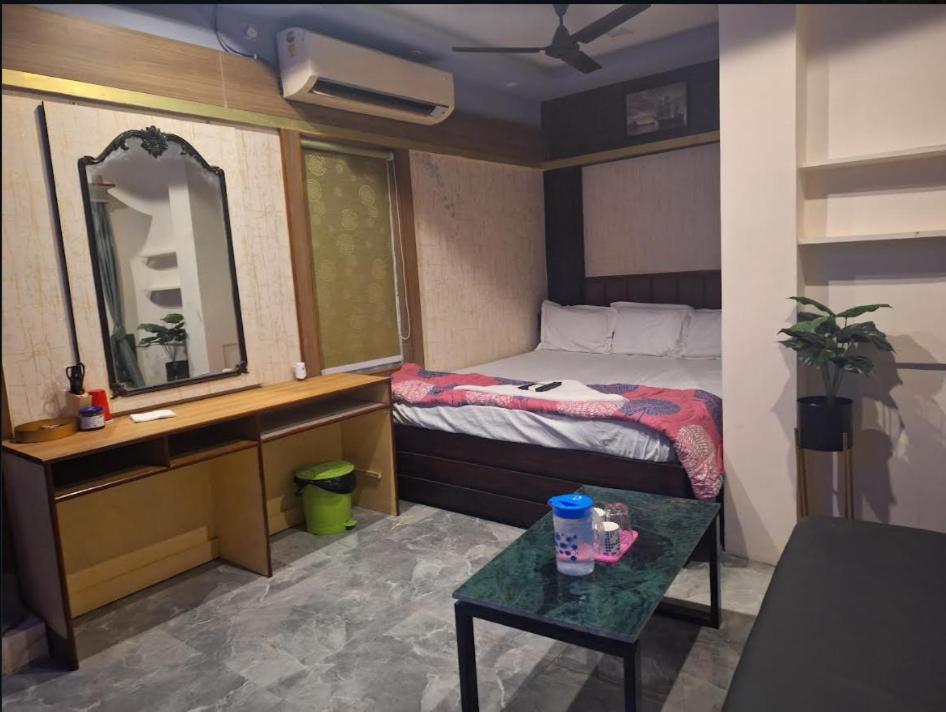 hotel room