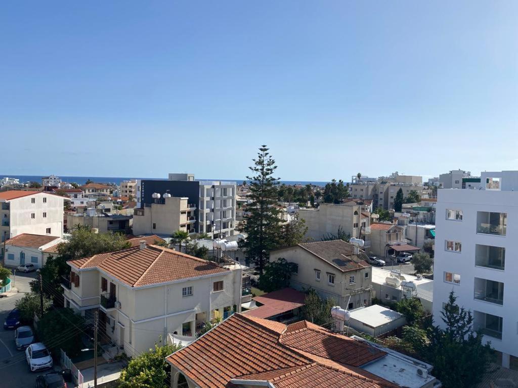 Top Floor Luxury 1Bedroom with Sea View in LARNACA CENTER