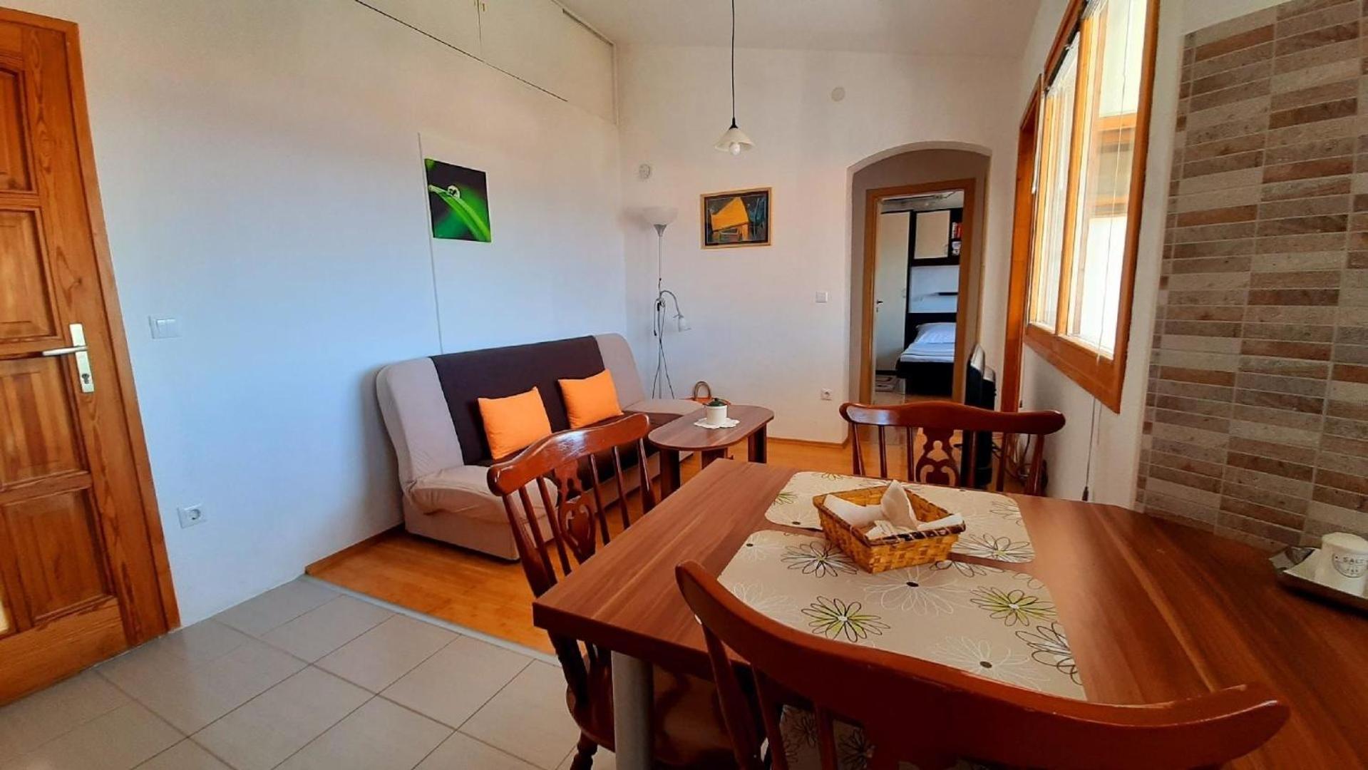 Appartement in Trogir mit Eigenem Balkon und Meerblick view 4