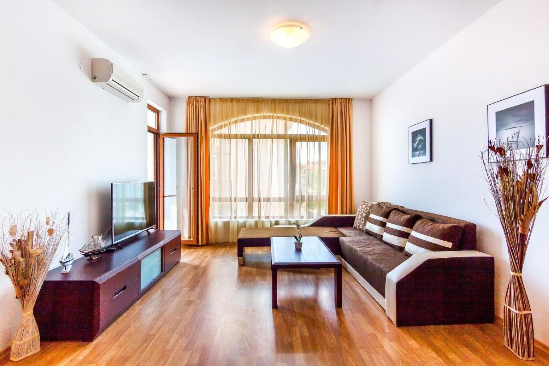 Appartement in Pomorie mit Garten und gemeinsamem Pool