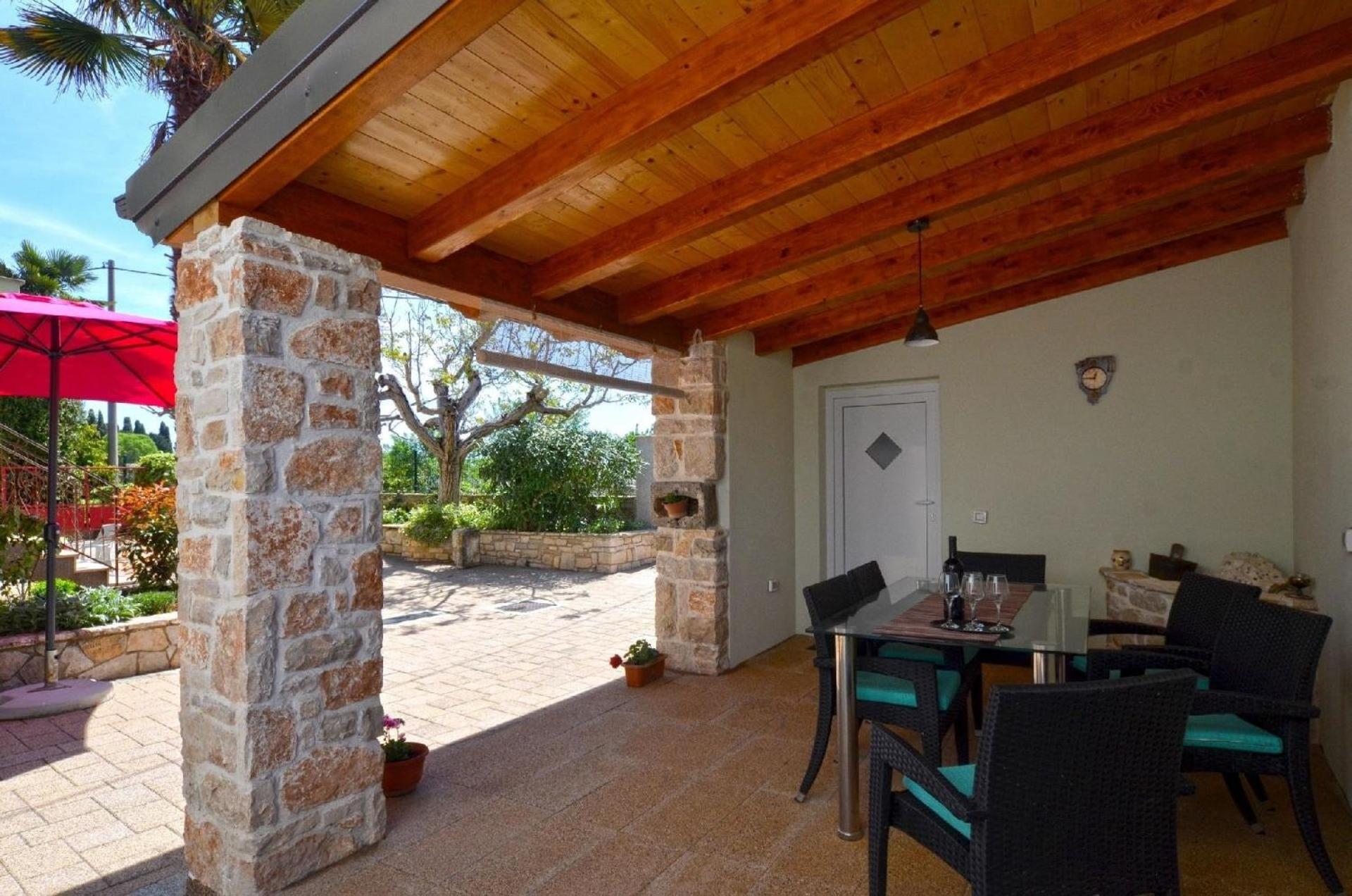 Ferienhaus in Bale mit privatem Parkplatz view 4